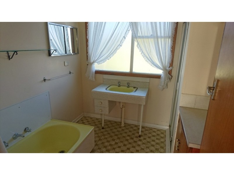 11 McBride Street, Devonport TAS 7310