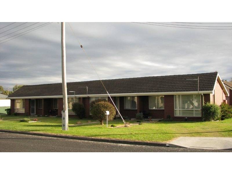 1/9 Moore Street, West Ulverstone TAS 7315