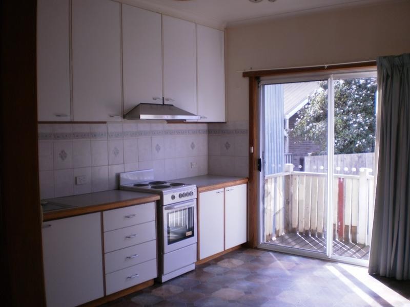 4 Hillcrest Road, Devonport TAS 7310