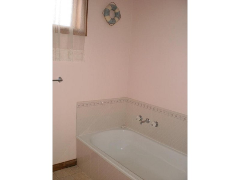 2/58 River Road, Ambleside TAS 7310