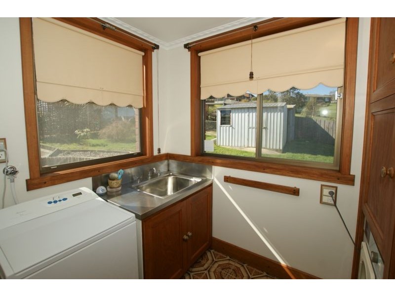 21 Oakwood Drive, Ambleside TAS 7310