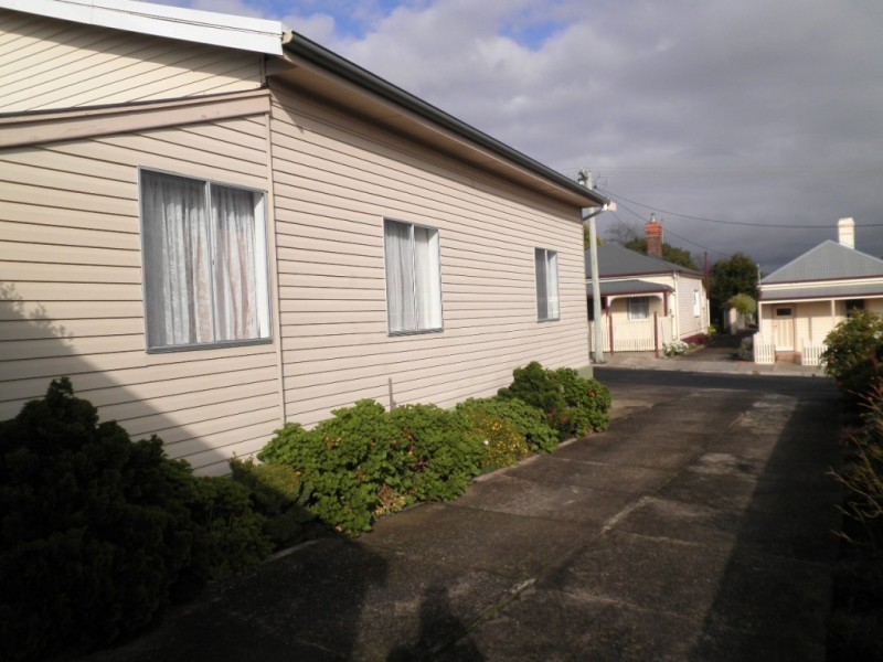 14 Henry Street, Devonport TAS 7310