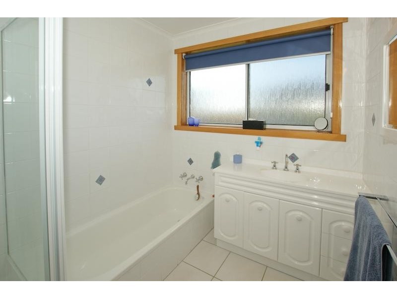 6 Loatta Avenue, Miandetta TAS 7310