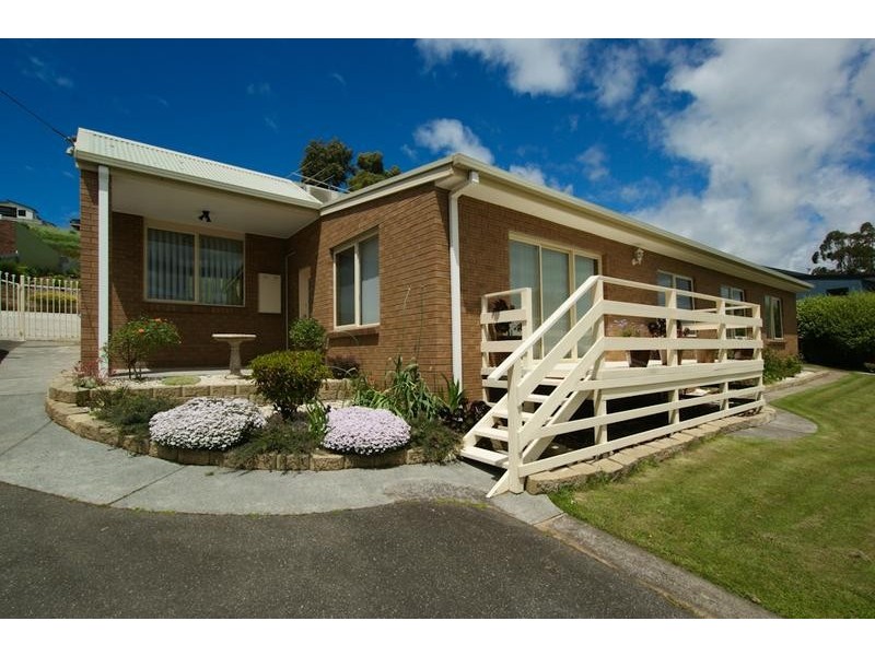 31 River Road, Ambleside TAS 7310
