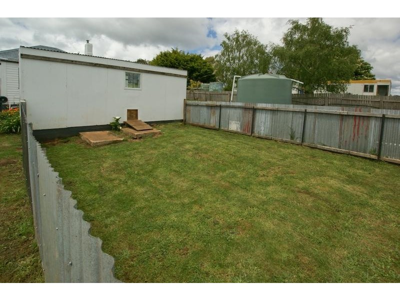 10 Holmes Road, Roland TAS 7306