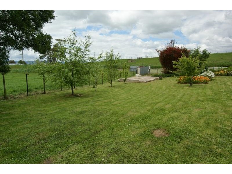 10 Holmes Road, Roland TAS 7306