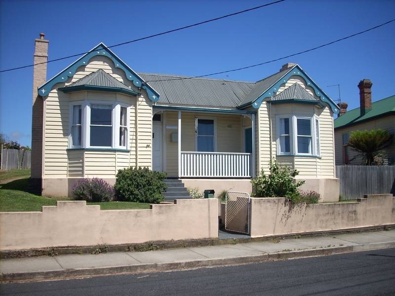 54 Wenvoe Street, Devonport TAS 7310