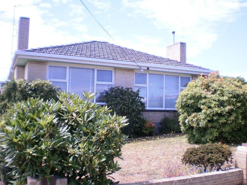 13 Maple Avenue, Devonport TAS 7310