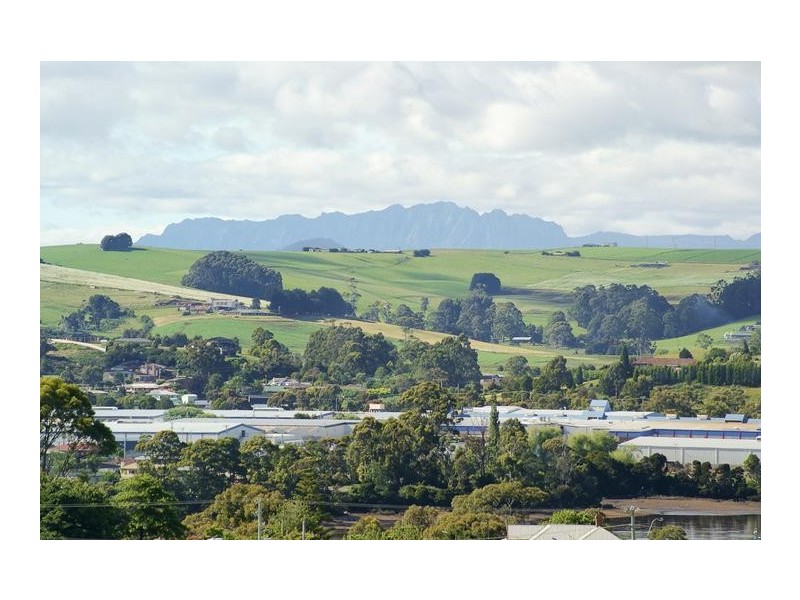 59 Upper Maud Street, West Ulverstone TAS 7315