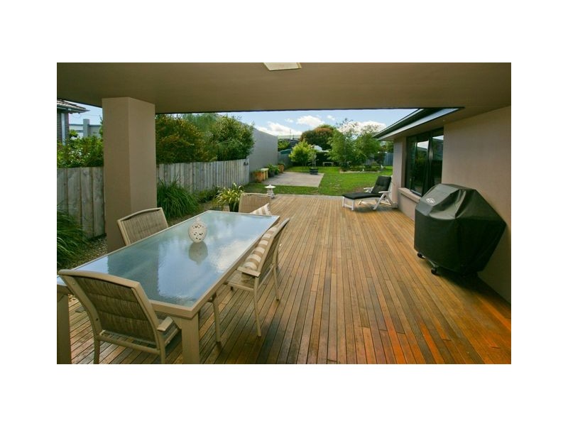 20 Surrey Street, Devonport TAS 7310