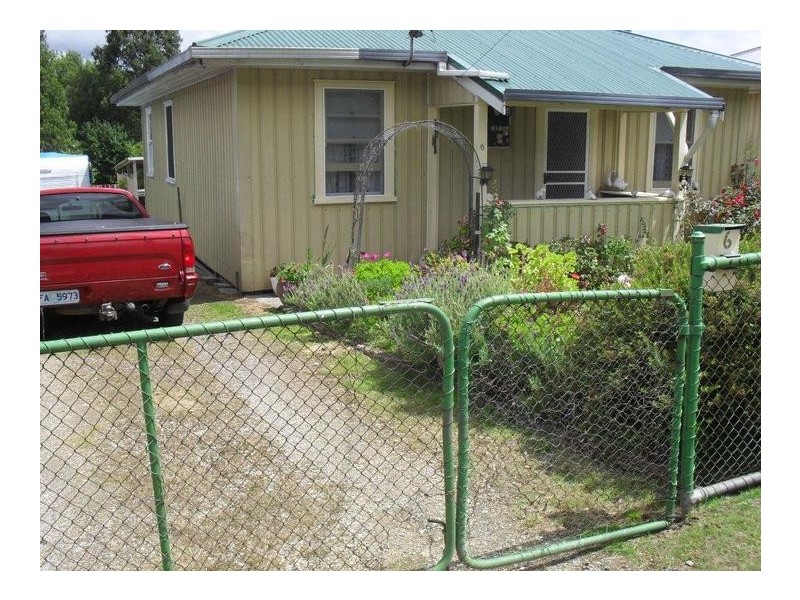 6 Karlson Street, Rosebery TAS 7470
