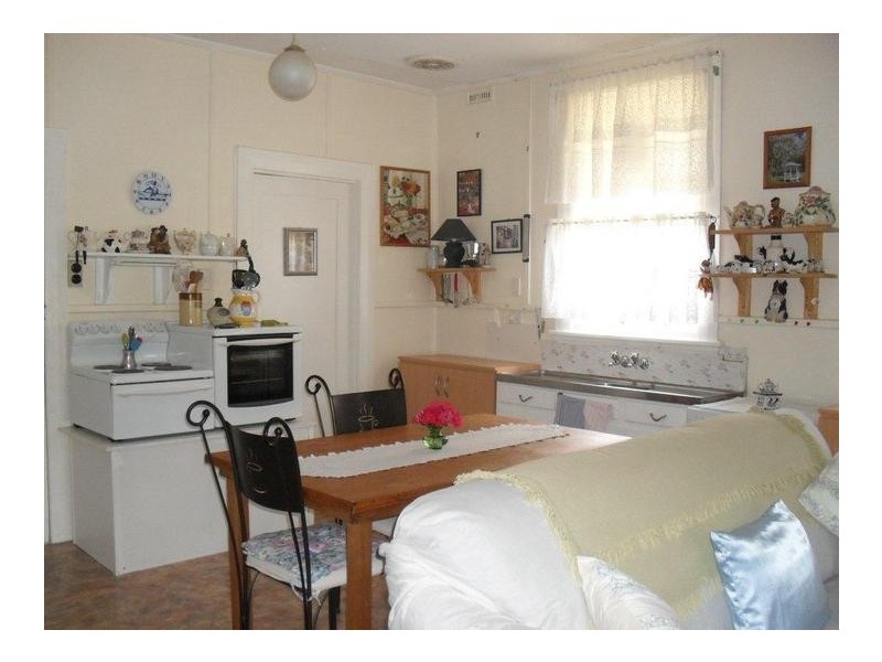 6 Karlson Street, Rosebery TAS 7470