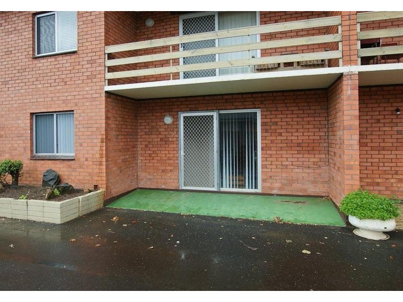 2/45 Steele Street, Devonport TAS 7310