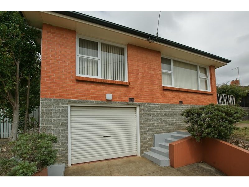 35 Croft Avenue, Devonport TAS 7310