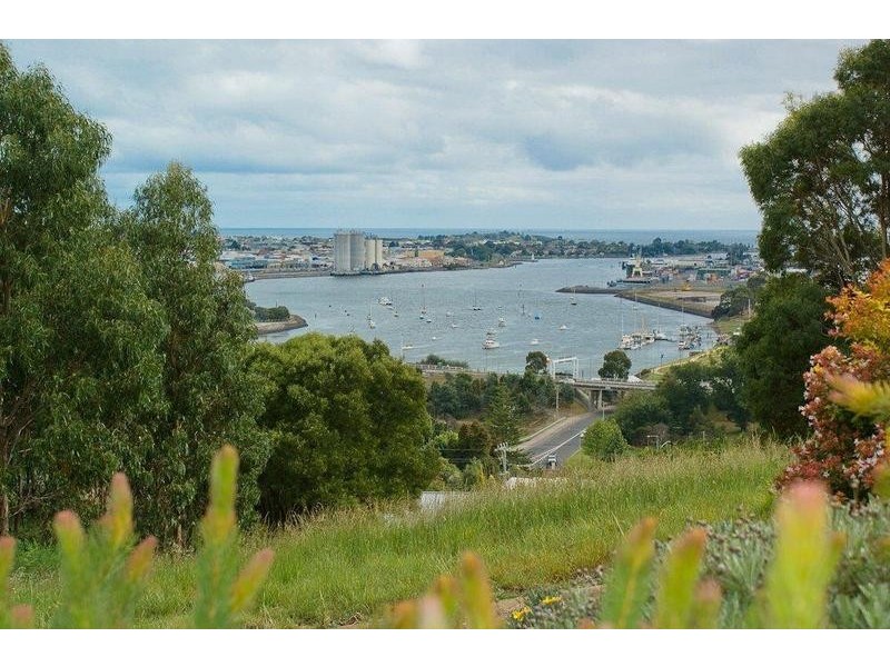 46-48 Sunbeam Crescent, Panorama Heights, East Devonport TAS 7310