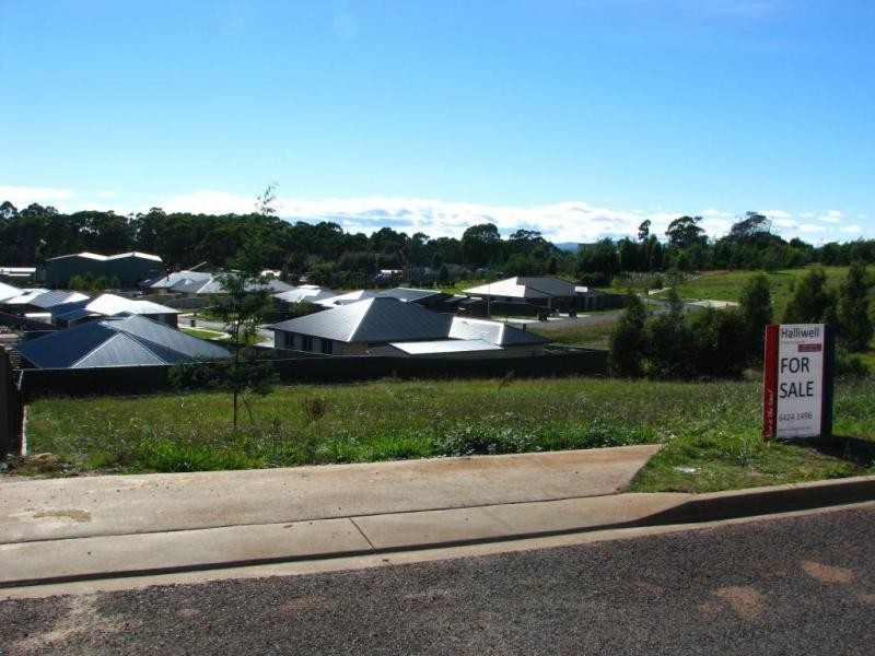 28 McCall Terrace, Stony Rise TAS 7310
