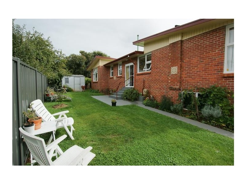 35 Middle Road, Devonport TAS 7310