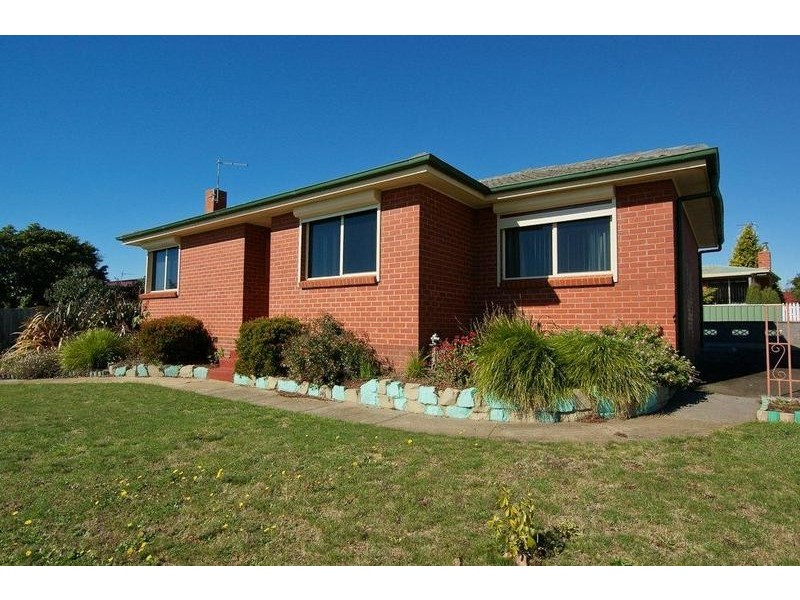 2 Chichester Drive, Devonport TAS 7310