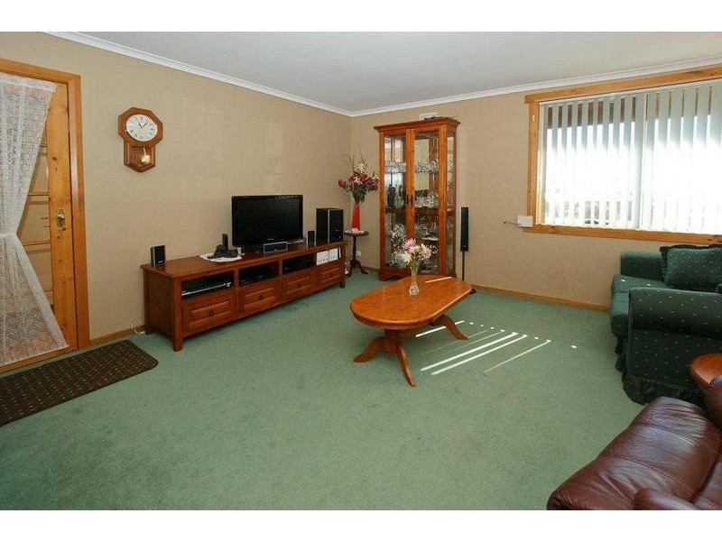 2 Chichester Drive, Devonport TAS 7310