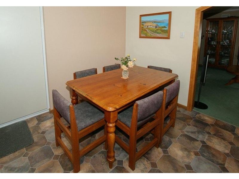2 Chichester Drive, Devonport TAS 7310