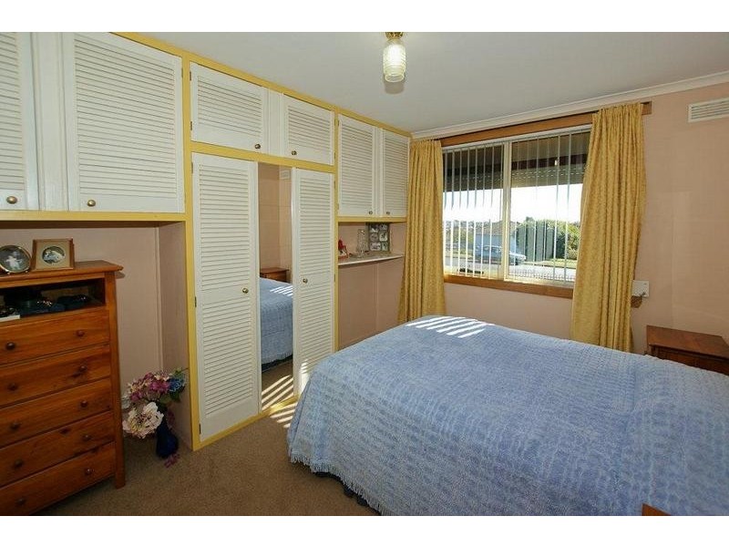 2 Chichester Drive, Devonport TAS 7310