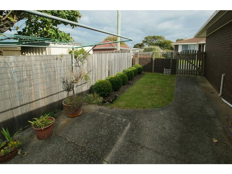 9/8A Lower Madden Street, Devonport TAS 7310
