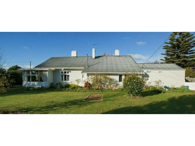 16 Ronald Street, Devonport TAS 7310