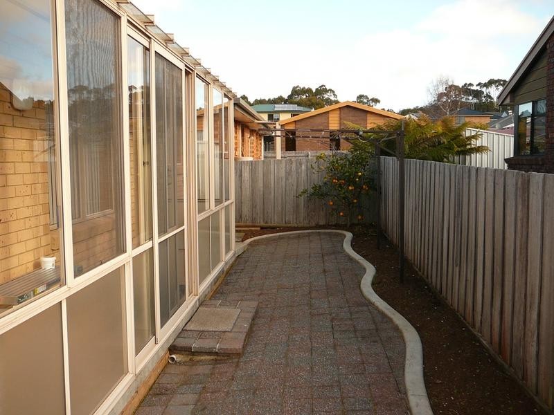 2/13 Arden Avenue, Devonport TAS 7310