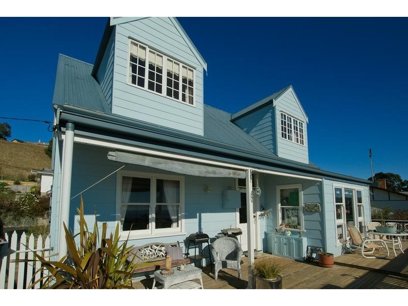 6 Kentish Street, Penguin TAS 7316