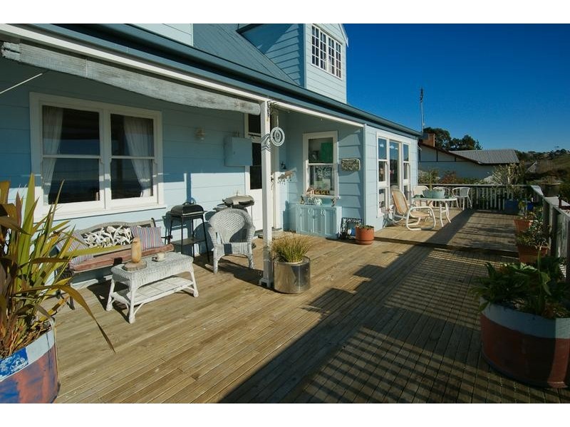 6 Kentish Street, Penguin TAS 7316