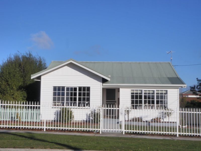 59 Nicholls Street, Devonport TAS 7310