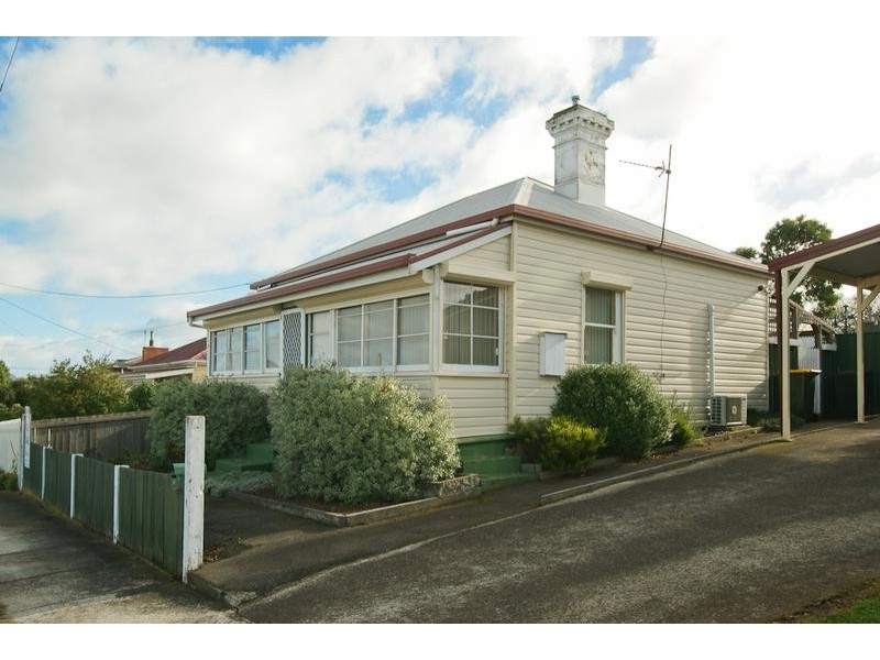 19 Douglas Street, East Devonport TAS 7310