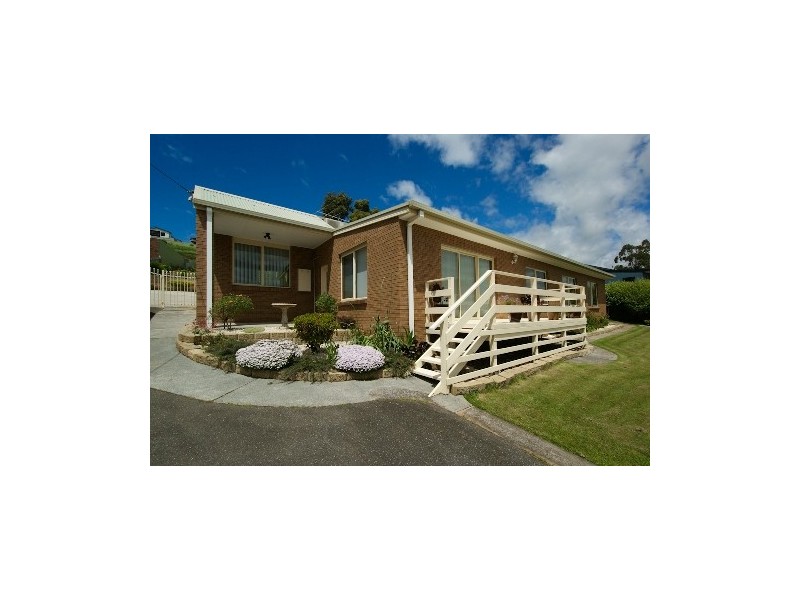 31 River Road, Ambleside TAS 7310