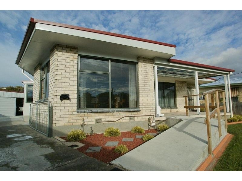 3 College Court, Devonport TAS 7310