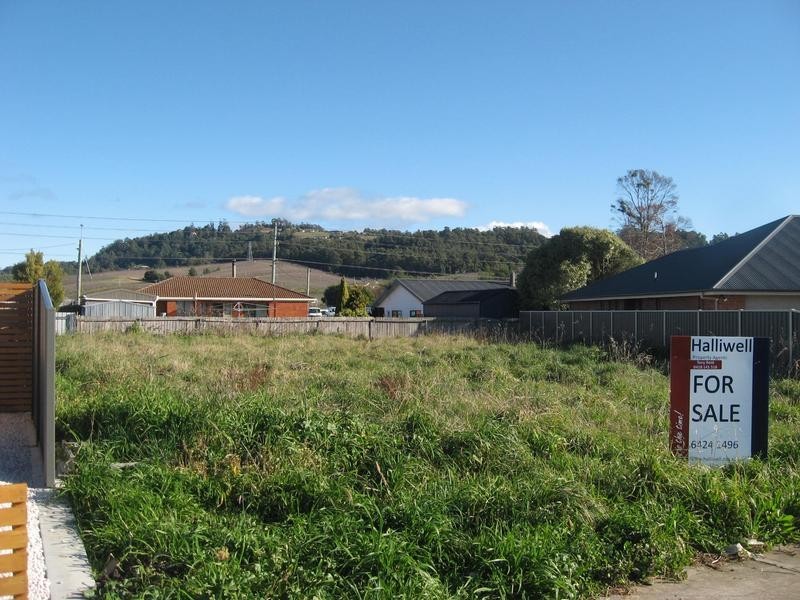 11 Leila Avenue, Spreyton TAS 7310