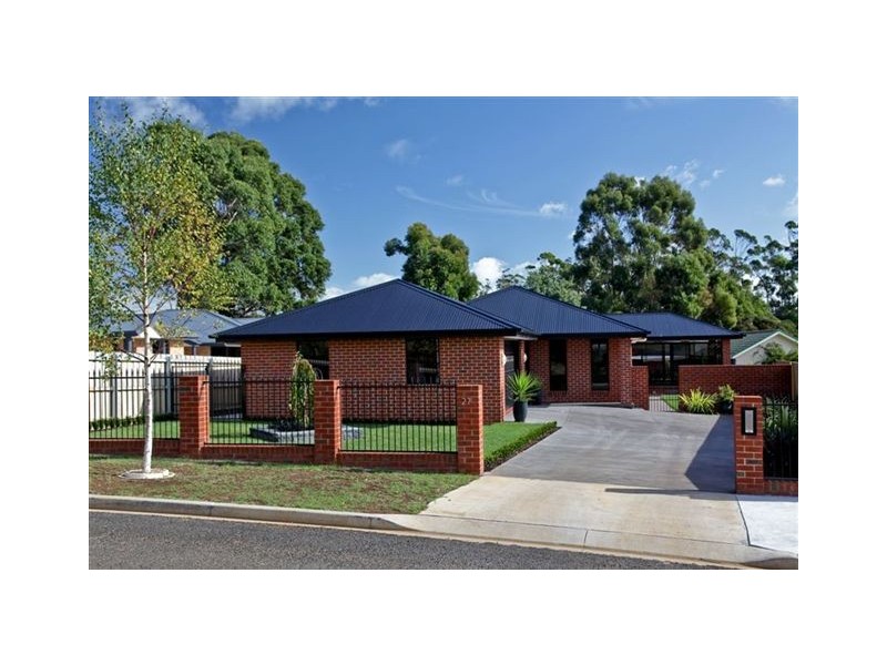 27 Hedstrom Drive, Devonport TAS 7310