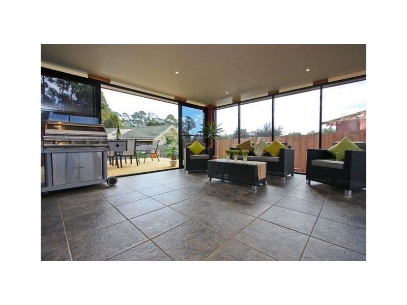 27 Hedstrom Drive, Devonport TAS 7310