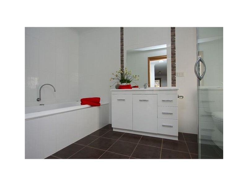 27 Hedstrom Drive, Devonport TAS 7310
