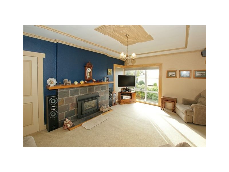 135 Madden Street, Devonport TAS 7310