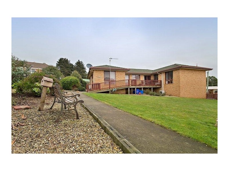 19 Commonwealth Court, Penguin TAS 7316