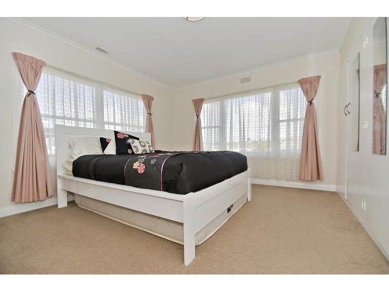 6 Middle Road, Devonport TAS 7310