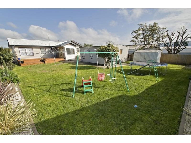 6 Middle Road, Devonport TAS 7310