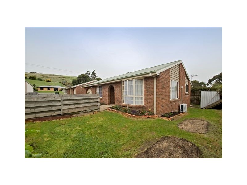 2/58 River Road, Ambleside TAS 7310