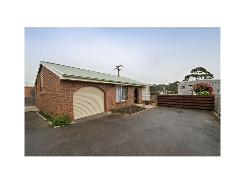2/58 River Road, Ambleside TAS 7310