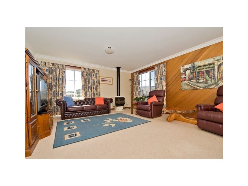 15 Westbury Place, Devonport TAS 7310