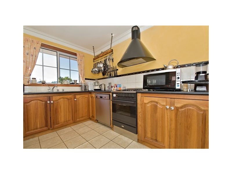 15 Westbury Place, Devonport TAS 7310