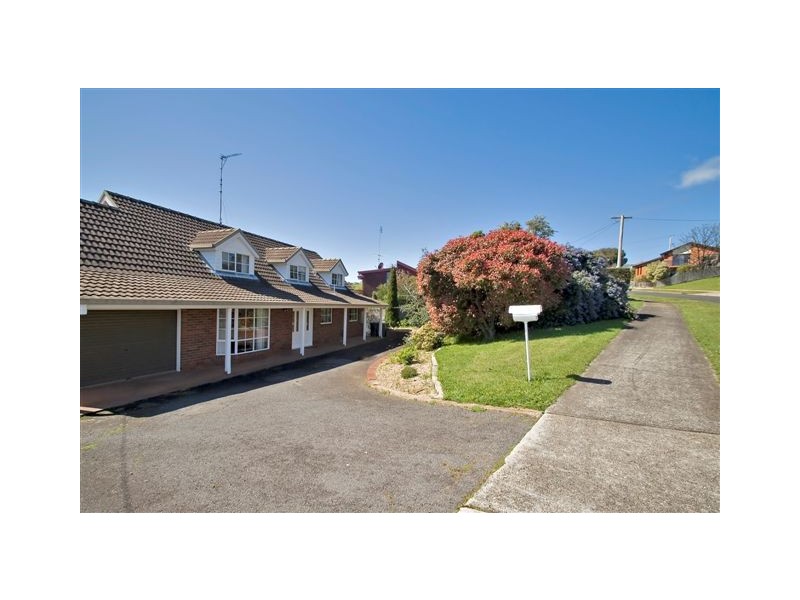 15 Westbury Place, Devonport TAS 7310