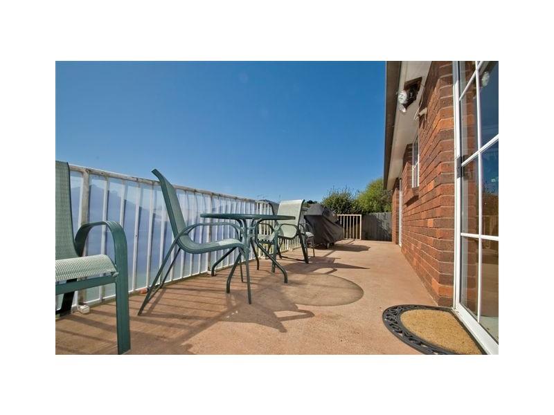 15 Westbury Place, Devonport TAS 7310