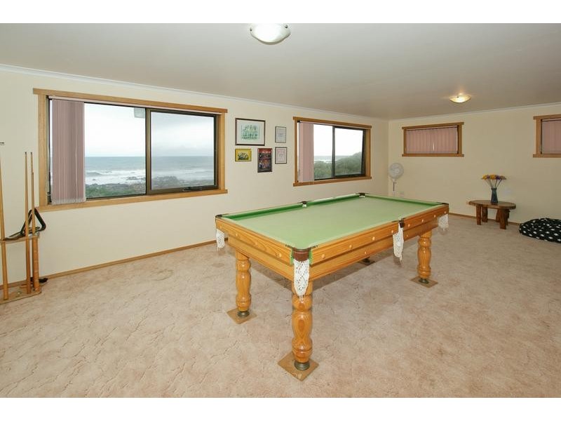 534 Penguin Road, Penguin TAS 7316