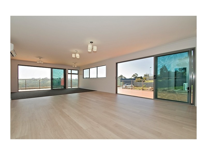 2 Tomarah Crescent, Devonport TAS 7310